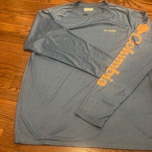 Large Columbia Fishing shirt